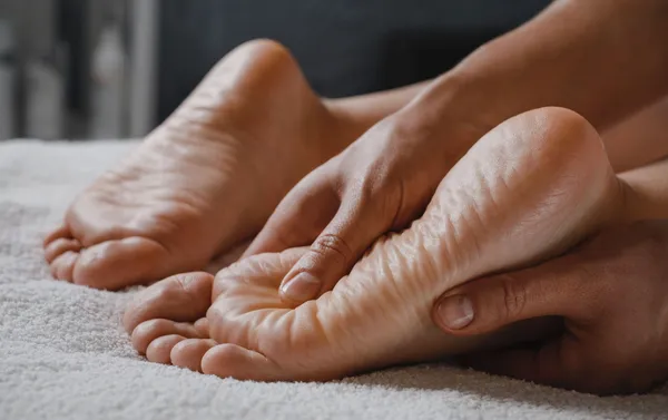 Reflexology Therap-3